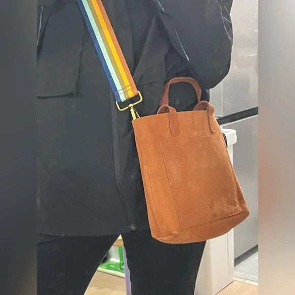 Used- Madewell The Small Transport Crossbody in Nubuck Leather: Rainbow Strap - Picture 12 of 17